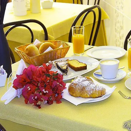 Frühstückspension La Dolcevita 3*