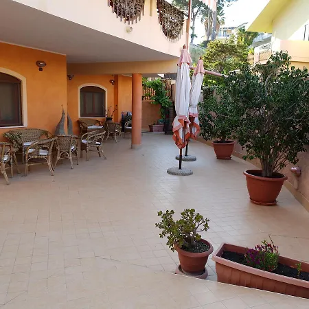 Alojamento de Acomodação e Pequeno-almoço La Dolcevita Soverato Marina