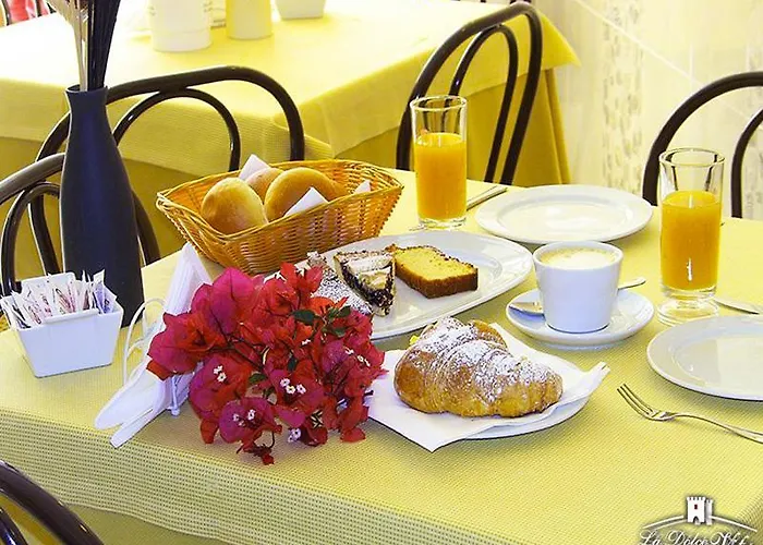 Alojamento de Acomodação e Pequeno-almoço La Dolcevita 3*